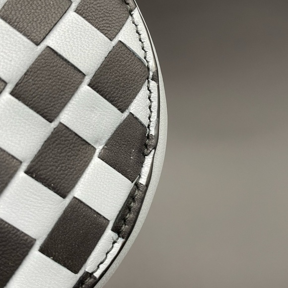 NEW Bottega Veneta Intrecciato Leather Coin Zip Pouch - Picture 5 of 6